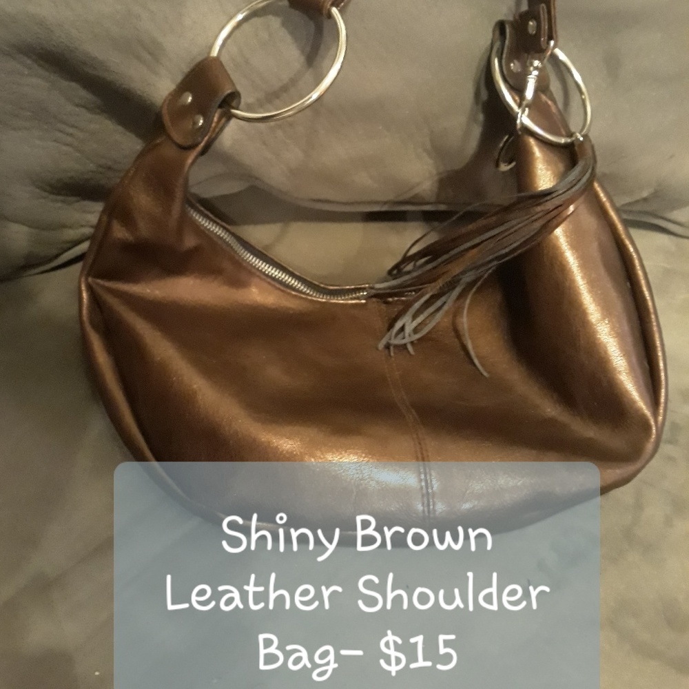 Purses - Picture 2 of 8